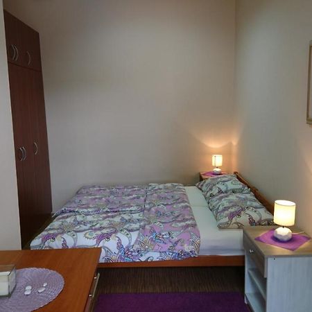 Apartment Mira Рийека Стая снимка